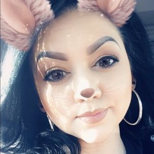 Meet your Posher, Tania